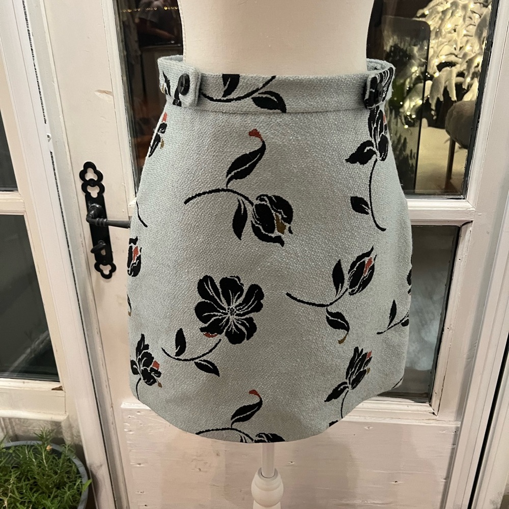 Skirt winter
